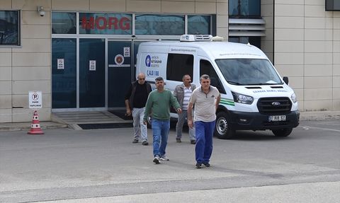 Antalya'da Bıçaklı Saldırı: Bir Kişi Hayatını Kaybetti