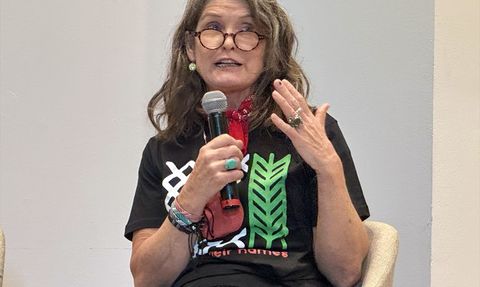 Gazze'de Öldürülenlerin İsimleri Londra'da Nakışla Anıldı