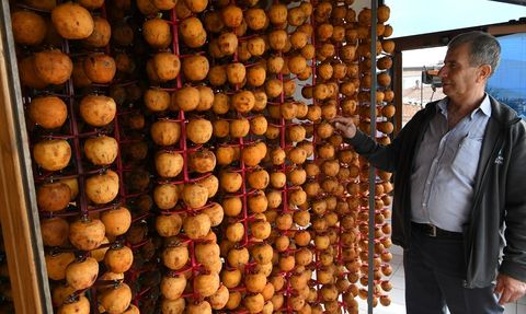 Trabzon Hurmasını Kurutarak Kazancını İki Katına Çıkardı