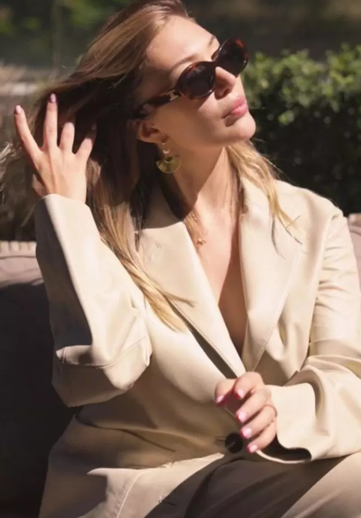 Yasmin Erbil'in sosyal medya pozlarına sevgilisinden sınırlama!