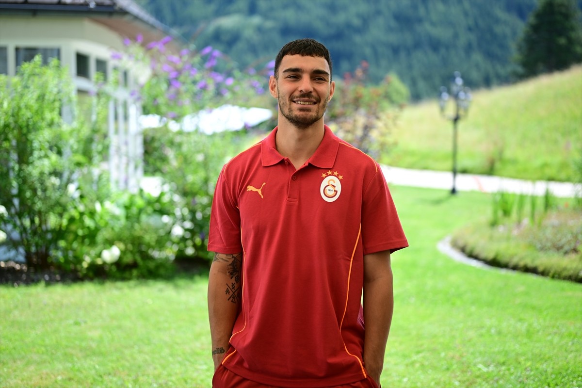 2024 Avrupa Futbol Şampiyonası'nda (EURO 2024) A Milli Takım formasıyla mücadele eden...