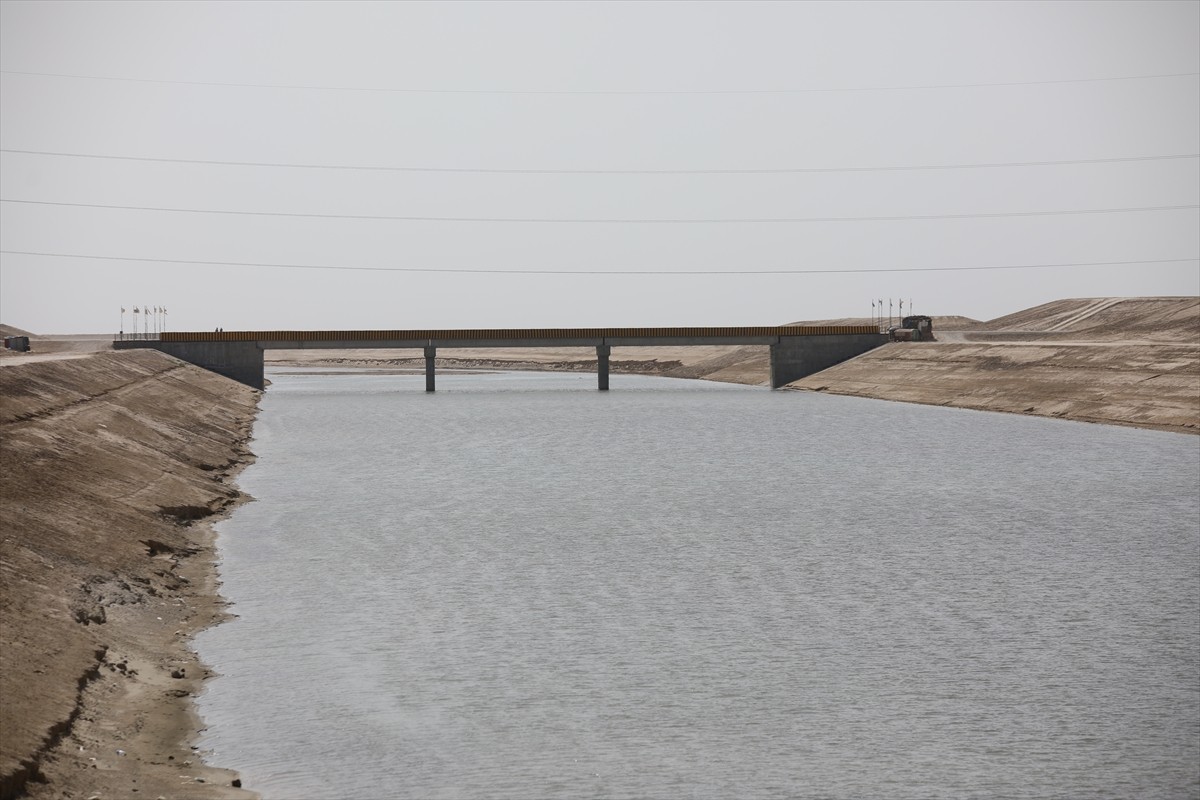 Afganistan'ın kuzeyine su getirilerek geniş çorak alanları tarım arazisine dönüştürme hedefiyle...