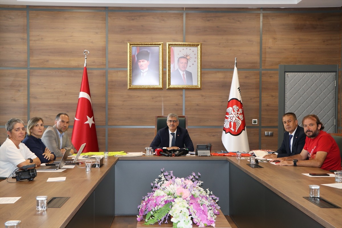 Aladağlar Sky Trail 2024 yarışı 10 Ağustos'ta Niğde'de gerçekleştirilecek. Niğde Valiliği, Niğde...