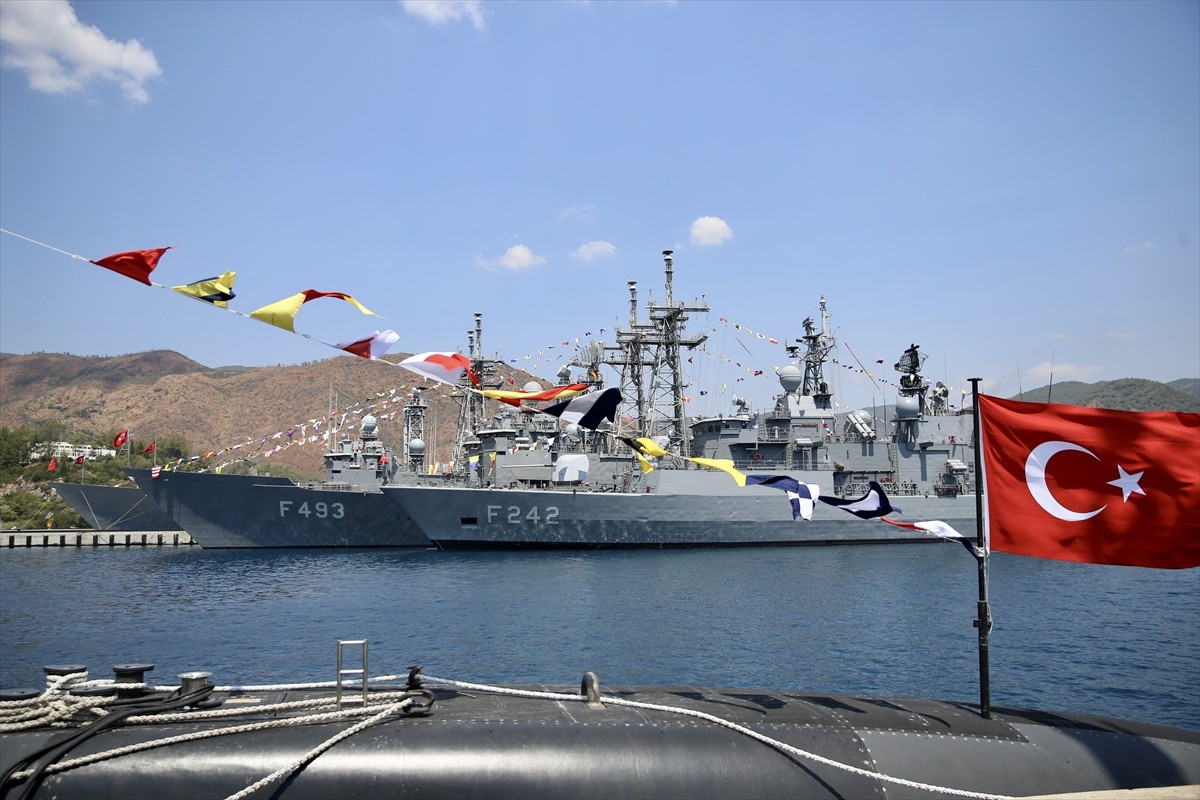 Deniz Kuvvetleri Komutanı Oramiral Ercüment Tatlıoğlu, Muğla'nın Marmaris ilçesindeki Aksaz Deniz...