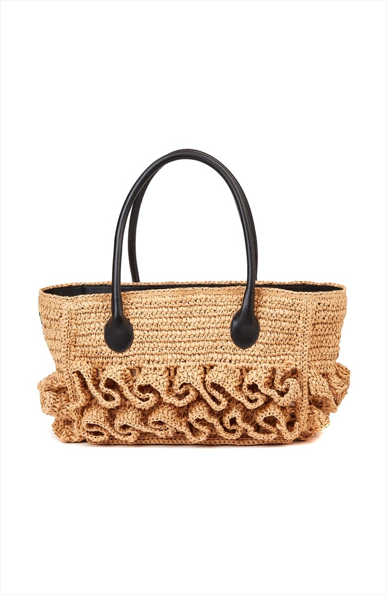 Divarese, yaz sezonu için hazırladığı yeni koleksiyonunu müşterilerine sundu. Şirketten yapılan...