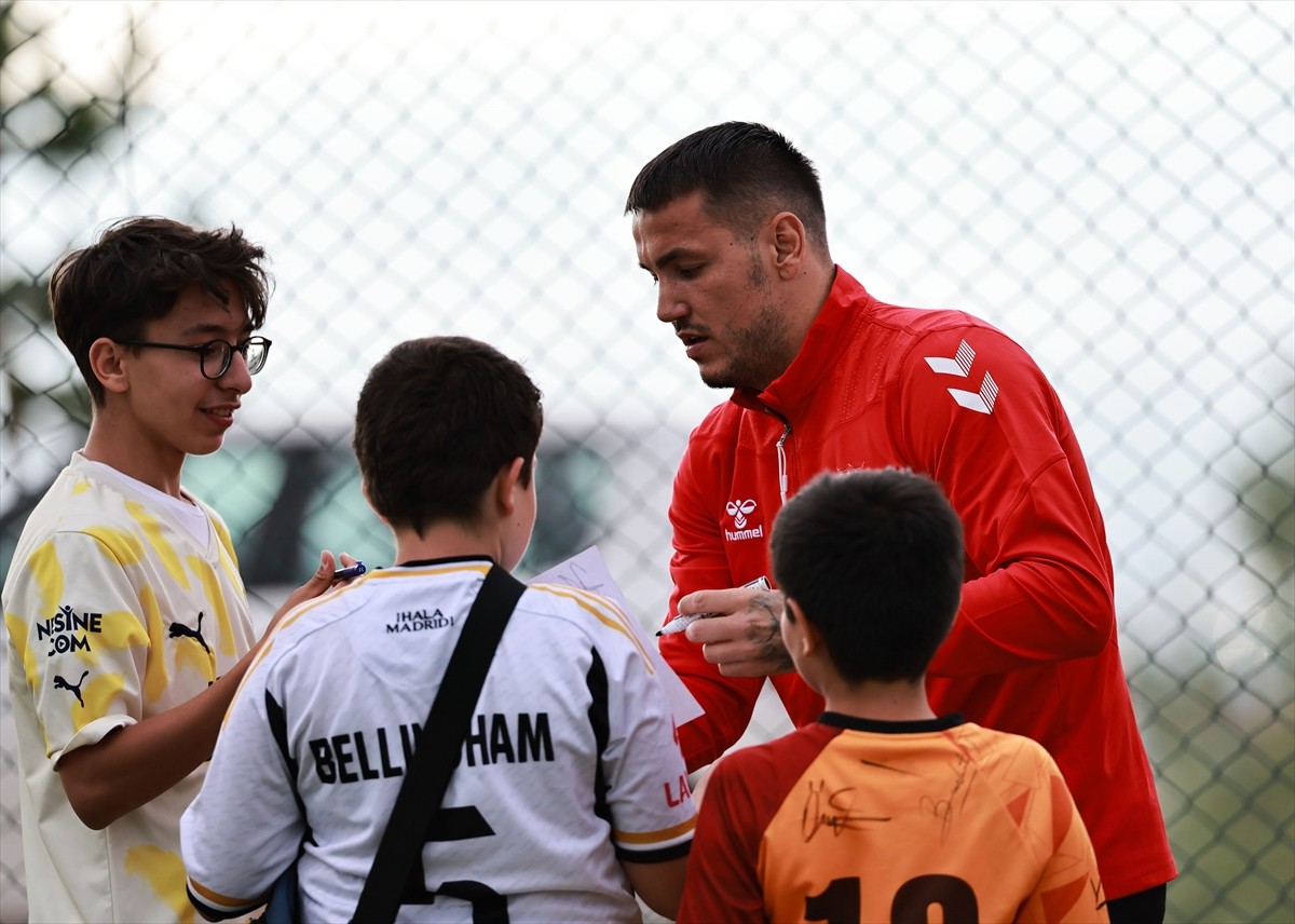 EMS Yapı Sivasspor, 2024-2025 sezonu hazırlıklarının ikinci etap çalışmalarını Erzurum'da teknik...