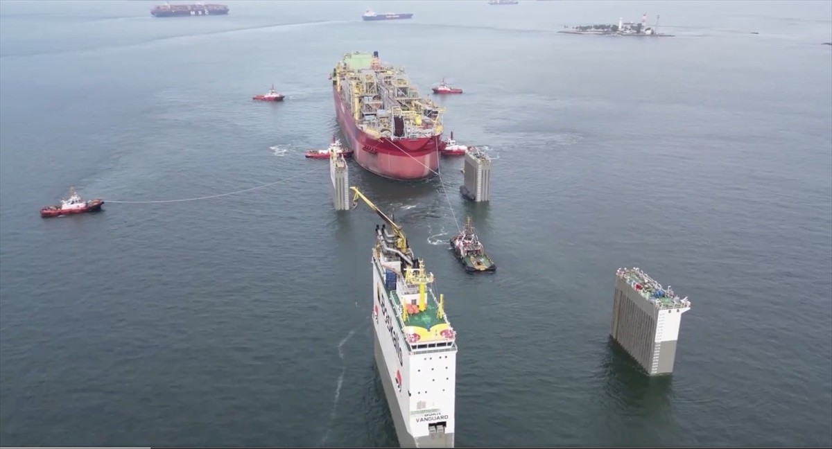 Enerji ve Tabii Kaynaklar Bakanı Alparslan Bayraktar, Türkiye'nin enerji filosunun yeni üyesi...