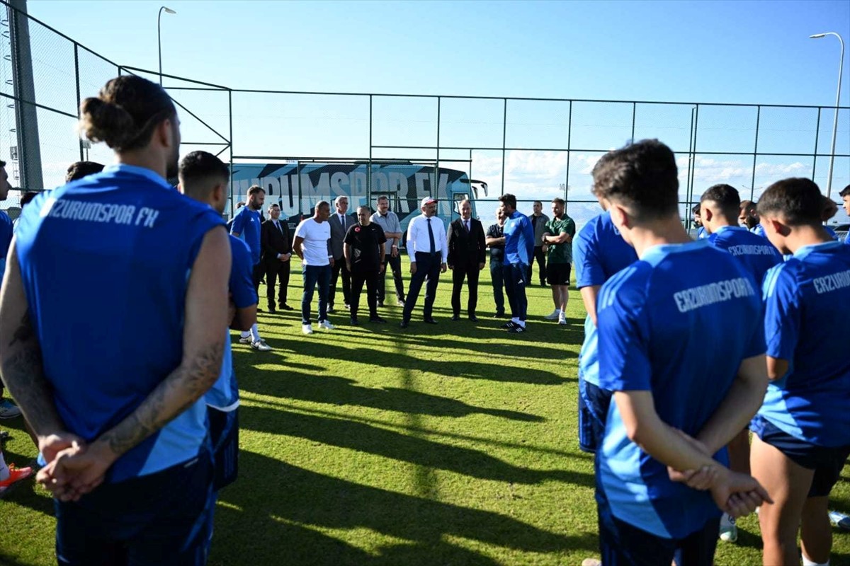 Erzurum'da Palandöken Dağı eteklerindeki Yüksek İrtifa Kamp Merkezi, yeni sezona hazırlanan yurt...
