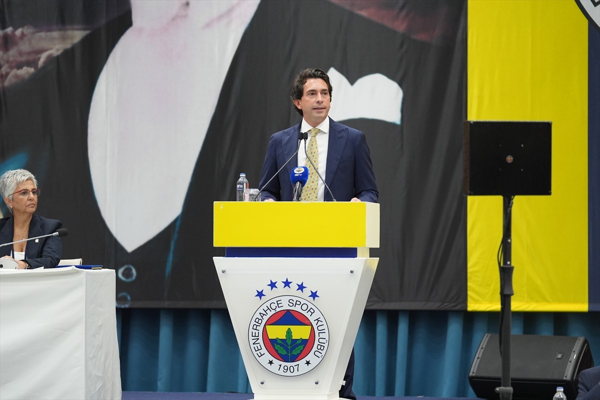 Fenerbahçe Kulübü Genel Sekreteri Burak Çağlan Kızılhan, Kalamış'taki Fenerbahçe Faruk Ilgaz...