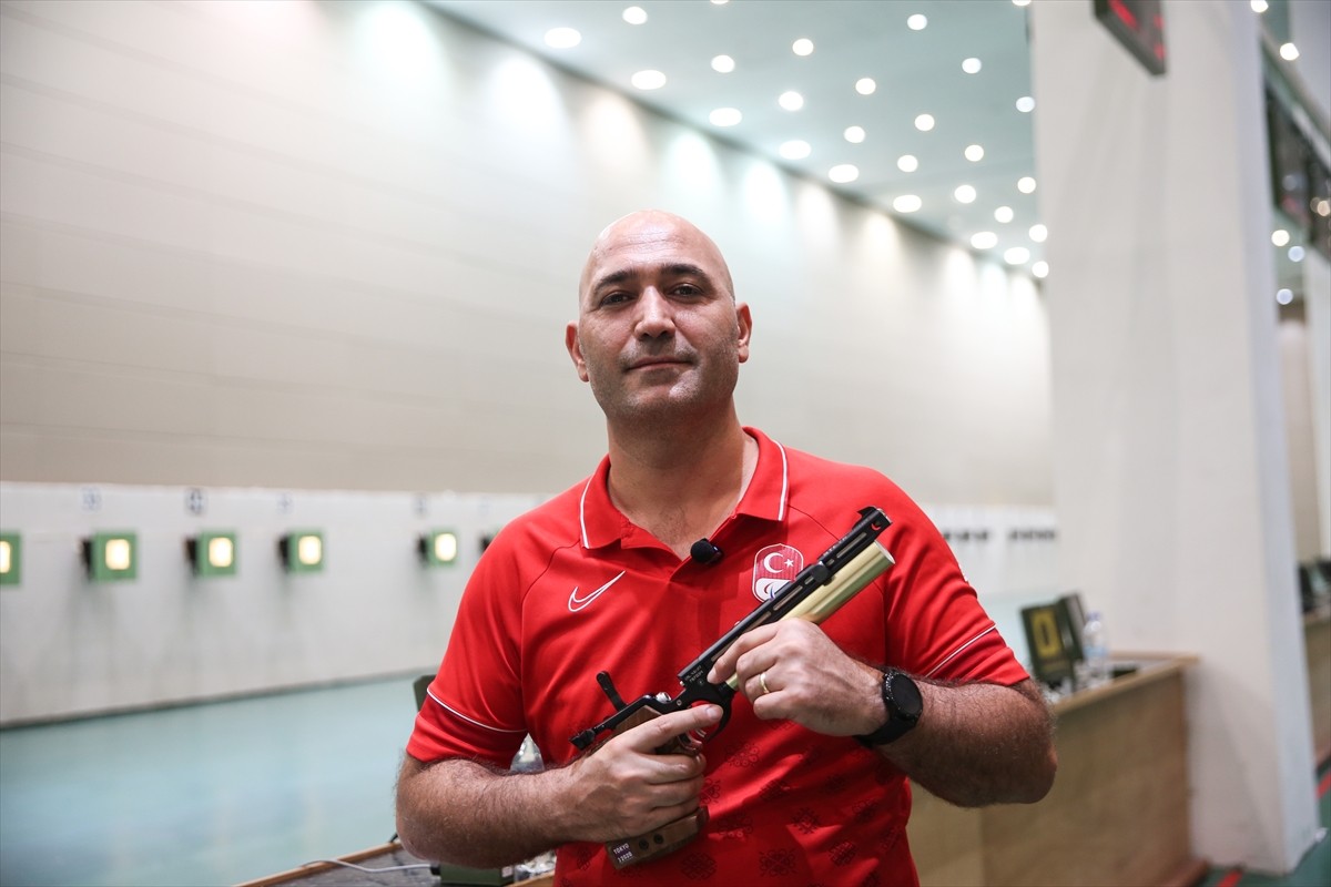 Fransa'da düzenlenecek Paris 2024 Paralimpik Oyunları'nda 8 sporcuyla mücadele edecek Para...