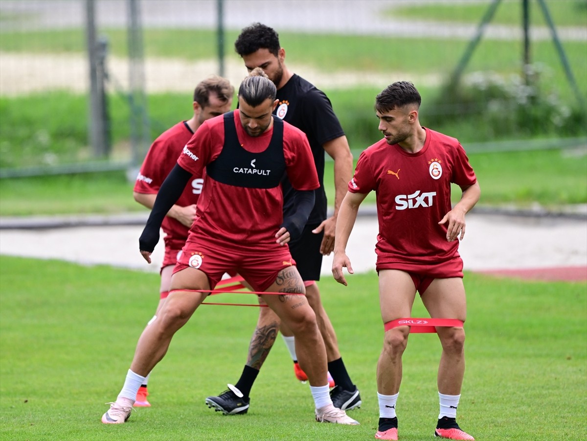Galatasaray Futbol Takımı, yeni sezon hazırlıklarını Avusturya kampında sürdürdü. Steiermark...