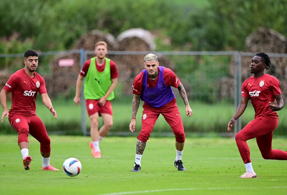Galatasaray Futbol Takımı, yeni sezon hazırlıklarını Avusturya kampında sürdürdü. Steiermark...