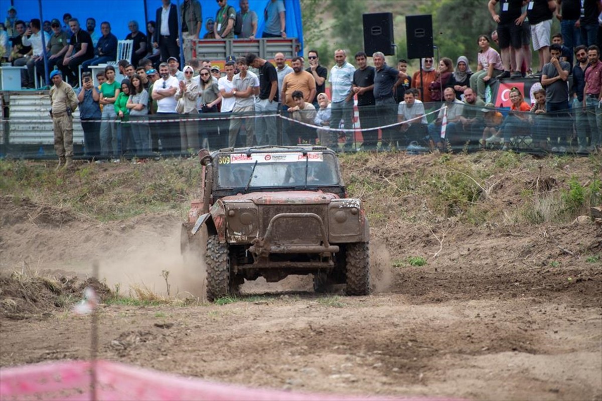 Giresun'un Şebinkarahisar ilçesinde, "2024 Petlas Türkiye Off-Road" şampiyonası 3. ayak yarışı...