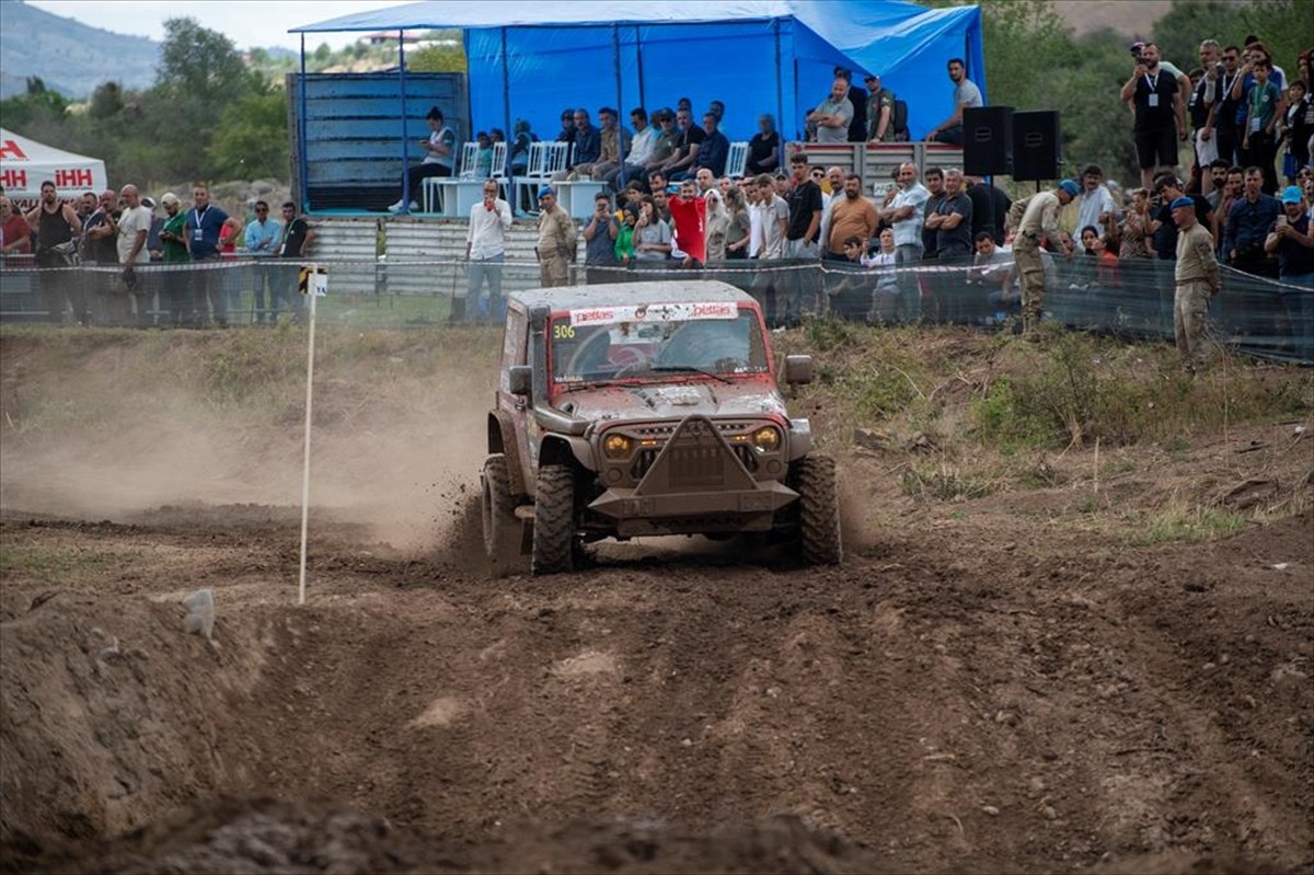 Giresun'un Şebinkarahisar ilçesinde, "2024 Petlas Türkiye Off-Road" şampiyonası 3. ayak yarışı...