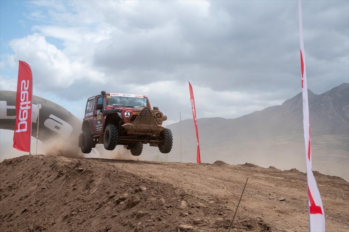 Giresun'un Şebinkarahisar ilçesinde, "2024 Petlas Türkiye Off-Road" şampiyonası 3. ayak yarışı...