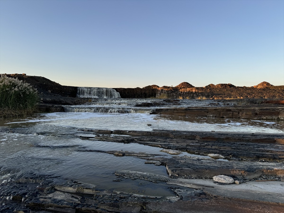 Güney Afrika Cumhuriyeti'nin güneybatısından başlayıp, Atlas Okyanusu sahilleri boyunca Namib...