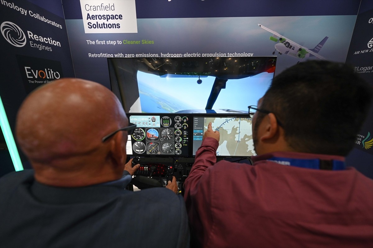 Havacılık, savunma ve uzay sanayisinin dünyadaki en prestijli etkinliklerinden "Farnborough...