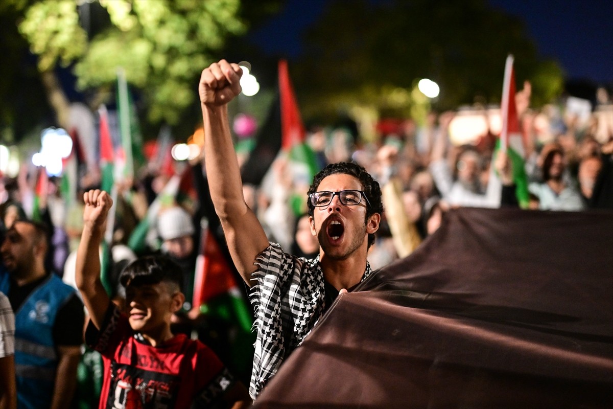 İnsan Hak ve Hürriyetleri İnsani Yardım Vakfı ile Gazze Dayanışma Platformu'nun da aralarında...