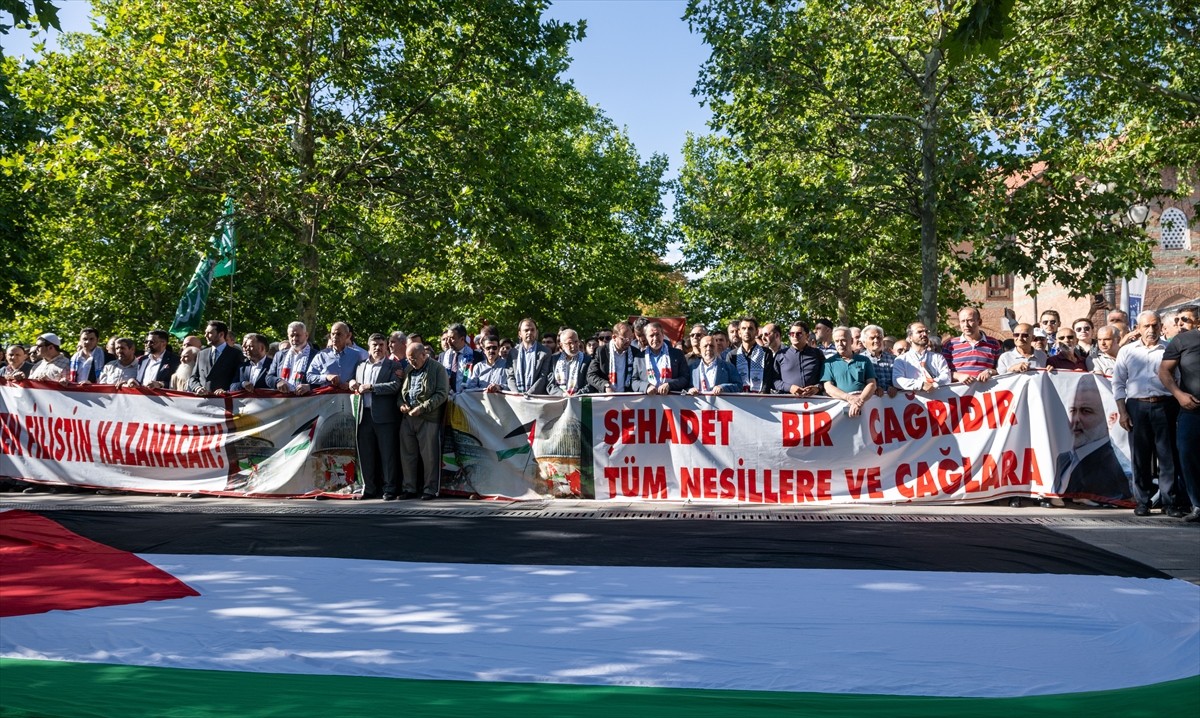 İran'ın başkenti Tahran'da suikasta uğrayan Hamas Siyasi Büro Başkanı İsmail Heniyye için...