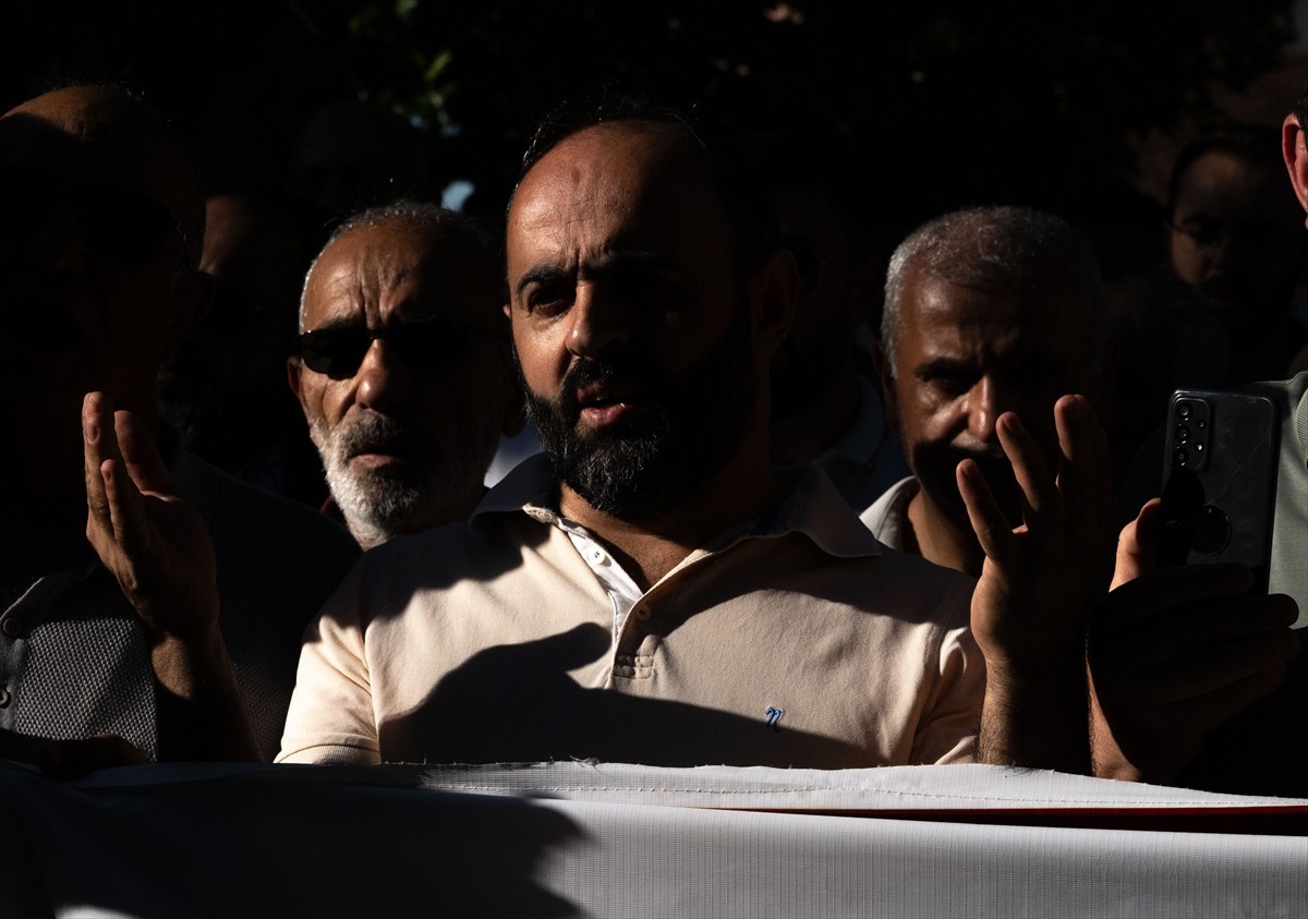 İran'ın başkenti Tahran'da suikasta uğrayan Hamas Siyasi Büro Başkanı İsmail Heniyye için...