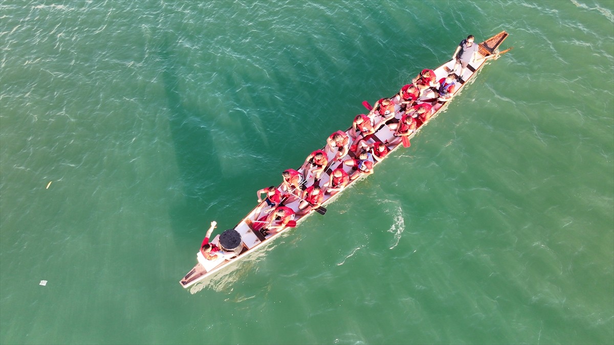 Kayseri'de Yamula Baraj Gölü'nde düzenlenen Dragon Festivali sona erdi. Kocasinan Belediyesi ve...