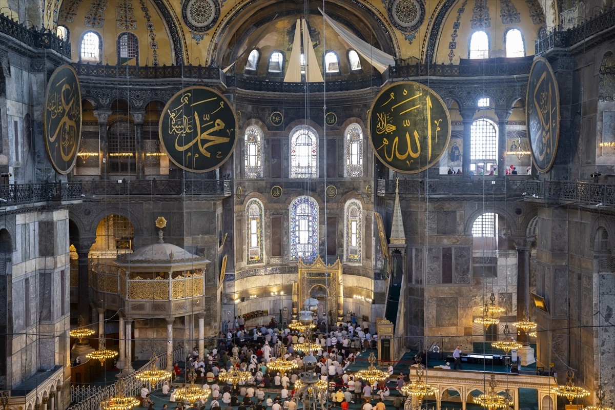Kültür ve Turizm Bakanlığı Vakıflar Genel Müdürlüğü korumasında olan Ayasofya-i Kebir Cami-i...