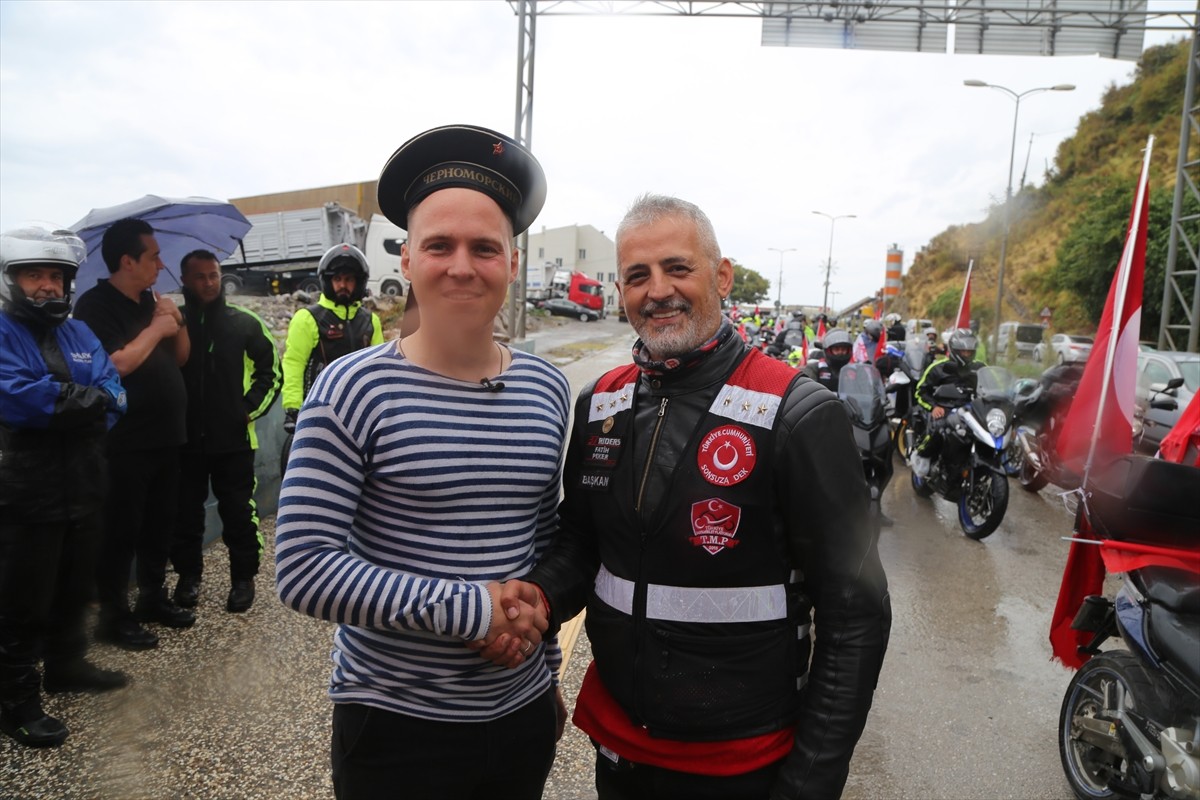 Kurtuluş Savaşı'nda İstanbul'dan ve Rusya'dan deniz yoluyla İnebolu Limanı'na gelen cephanelerin...