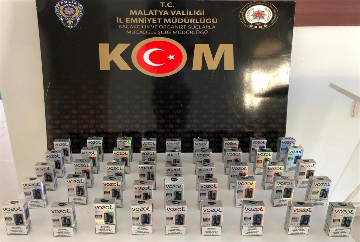 Malatya'da düzenlenen kaçakçılık operasyonunda 3 şüpheli gözaltına alındı. Operasyonda 45...