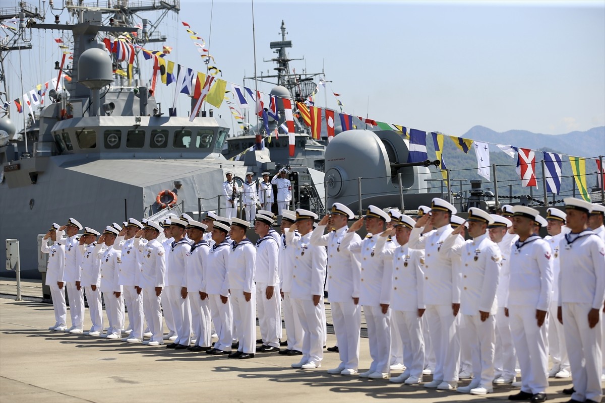 Muğla'nın Marmaris ilçesindeki Aksaz Deniz Üssü'nde, TCG Kuşadası ve TCG Kumkale gemilerinin Katar...