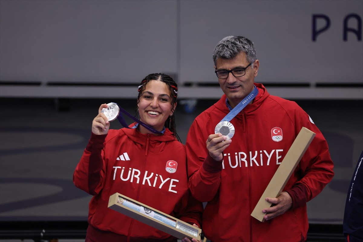 Paris 2024 Olimpiyat Oyunları'nda Yusuf Dikeç ve Şevval İlayda Tarhan'dan oluşan atıcılık milli...