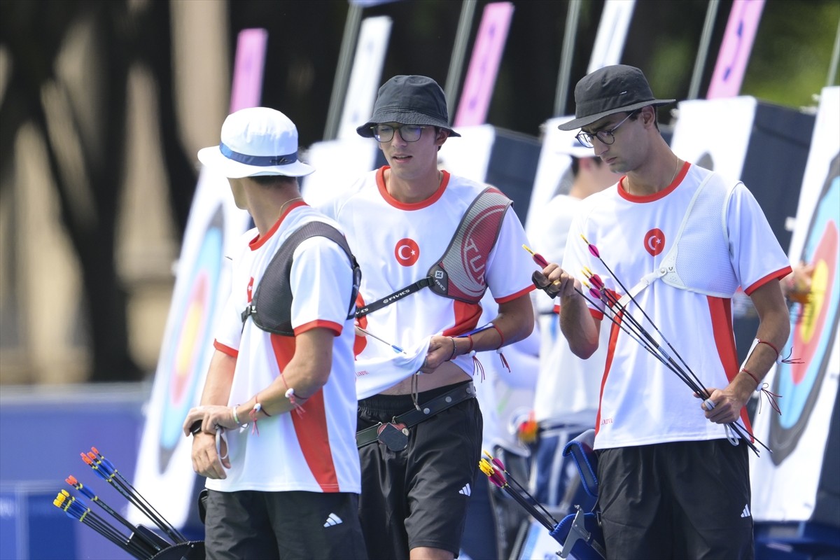 Paris 2024 Olimpiyat Oyunları'nın okçuluk branşında sıralama atışları sona erdi. Fransa'nın...