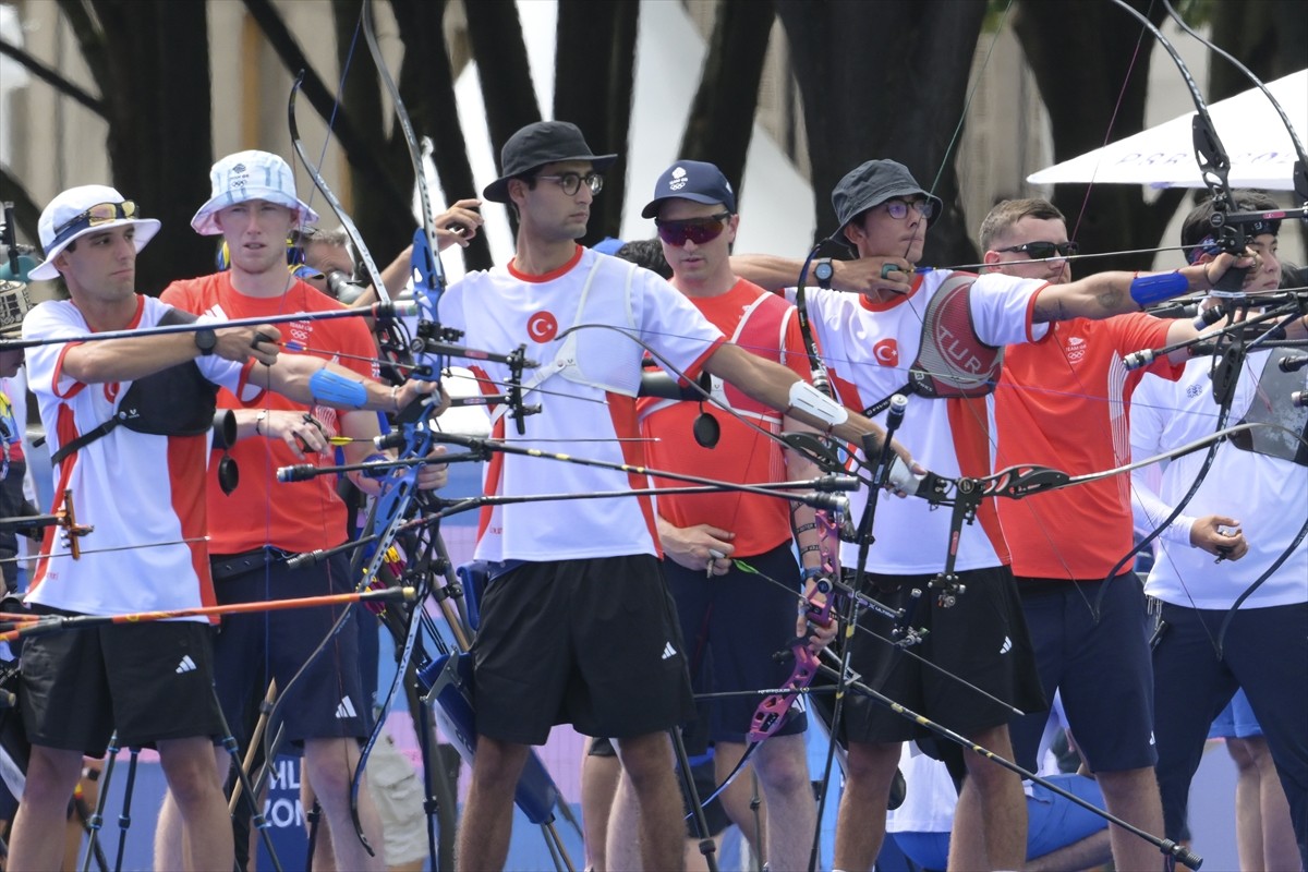 Paris 2024 Olimpiyat Oyunları'nın okçuluk branşında sıralama atışları sona erdi. Fransa'nın...