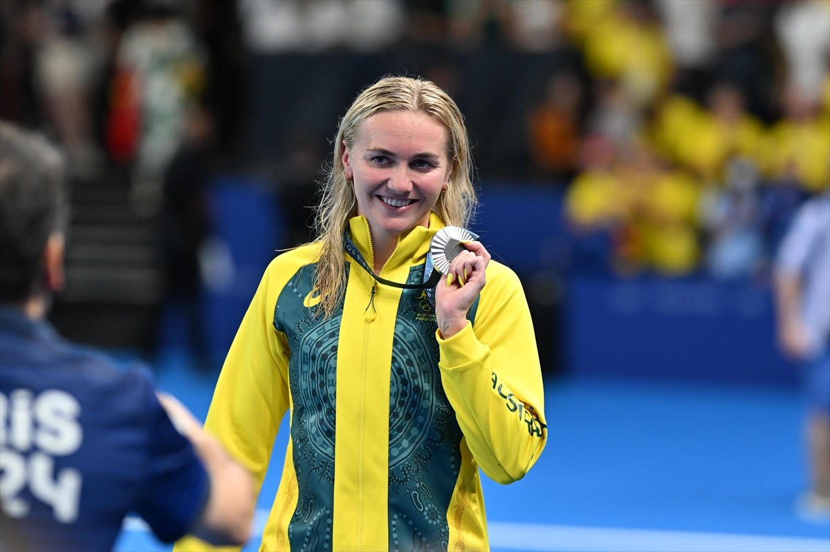 Paris 2024 Olimpiyat Oyunları'nın yüzme branşında kadınlar 200 metre serbestte olimpiyat rekoru...