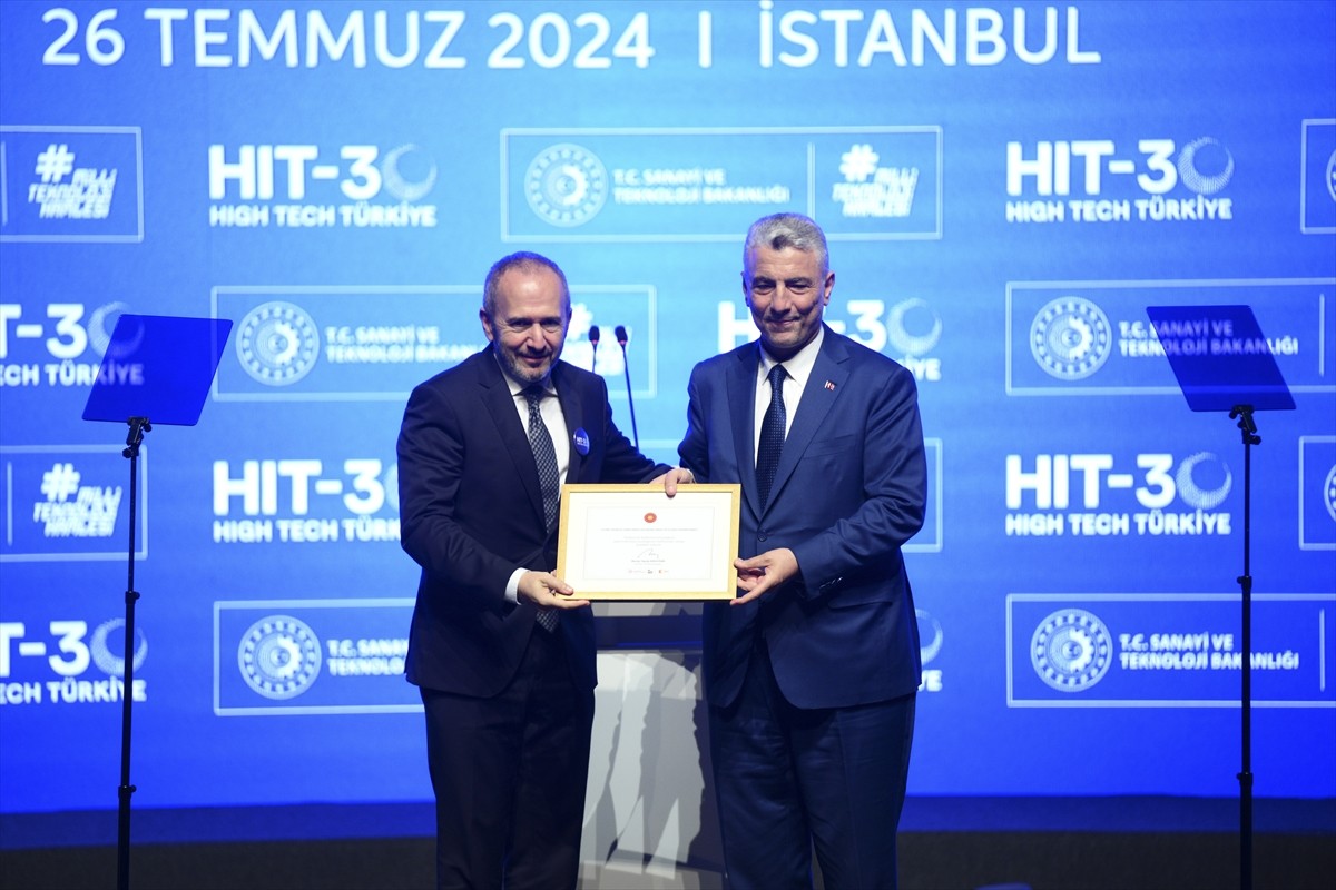 Sanayi ve Teknoloji Bakanı Mehmet Fatih Kacır, Atatürk Kültür Merkezi'nde 'HIT-30 Yüksek Teknoloji...