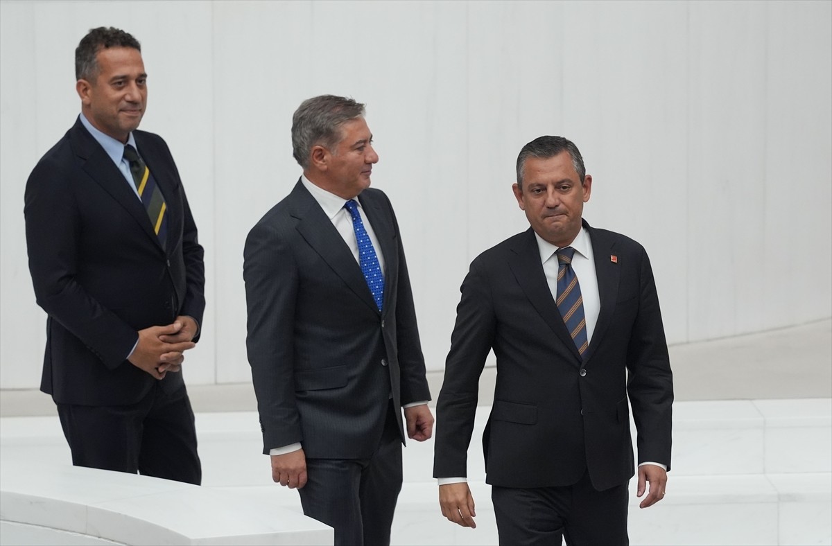 TBMM Genel Kurulu'nda, sahipsiz hayvanlara yönelik düzenlemeler içeren Hayvanları Koruma Kanununda...