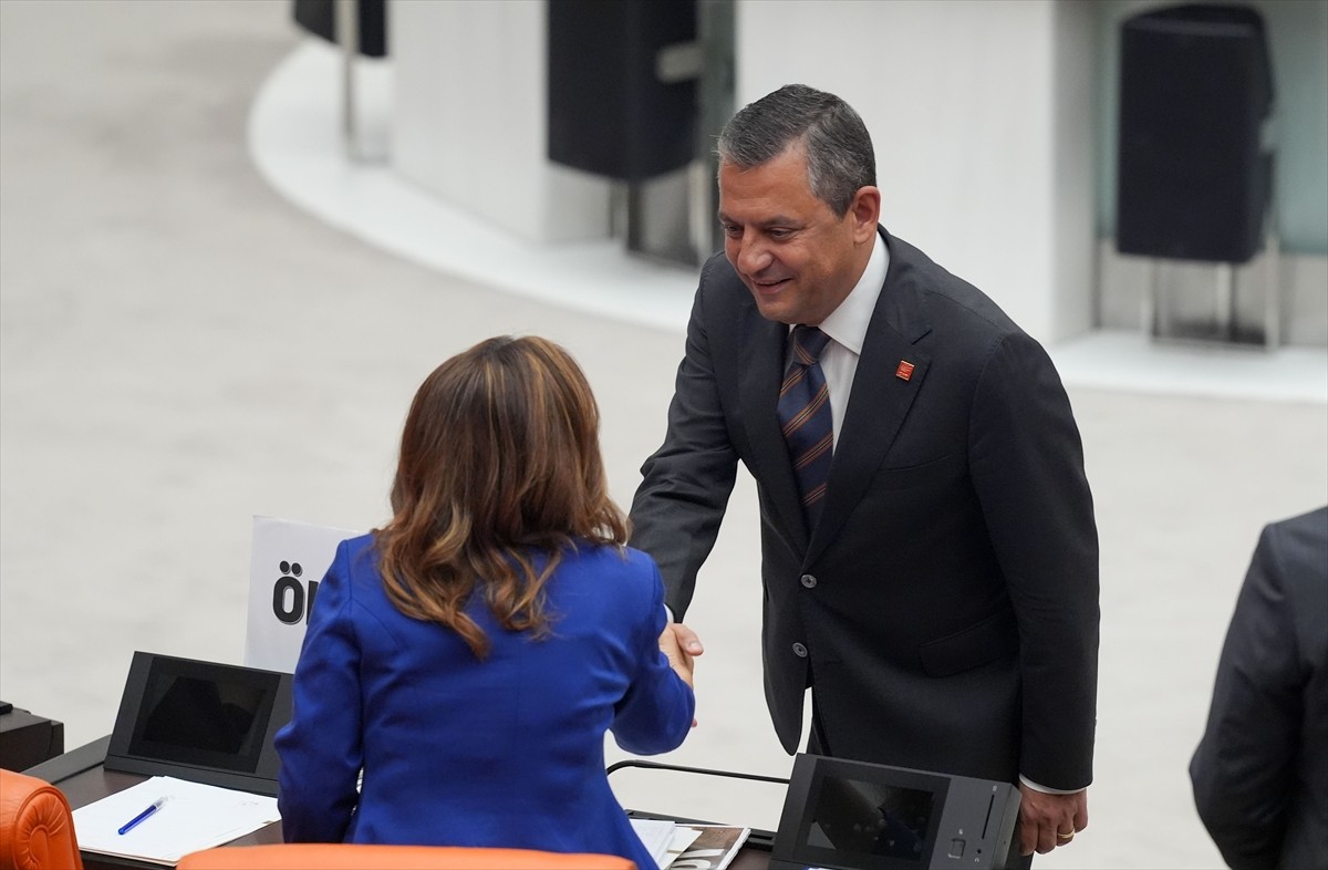 TBMM Genel Kurulu'nda, sahipsiz hayvanlara yönelik düzenlemeler içeren Hayvanları Koruma Kanununda...