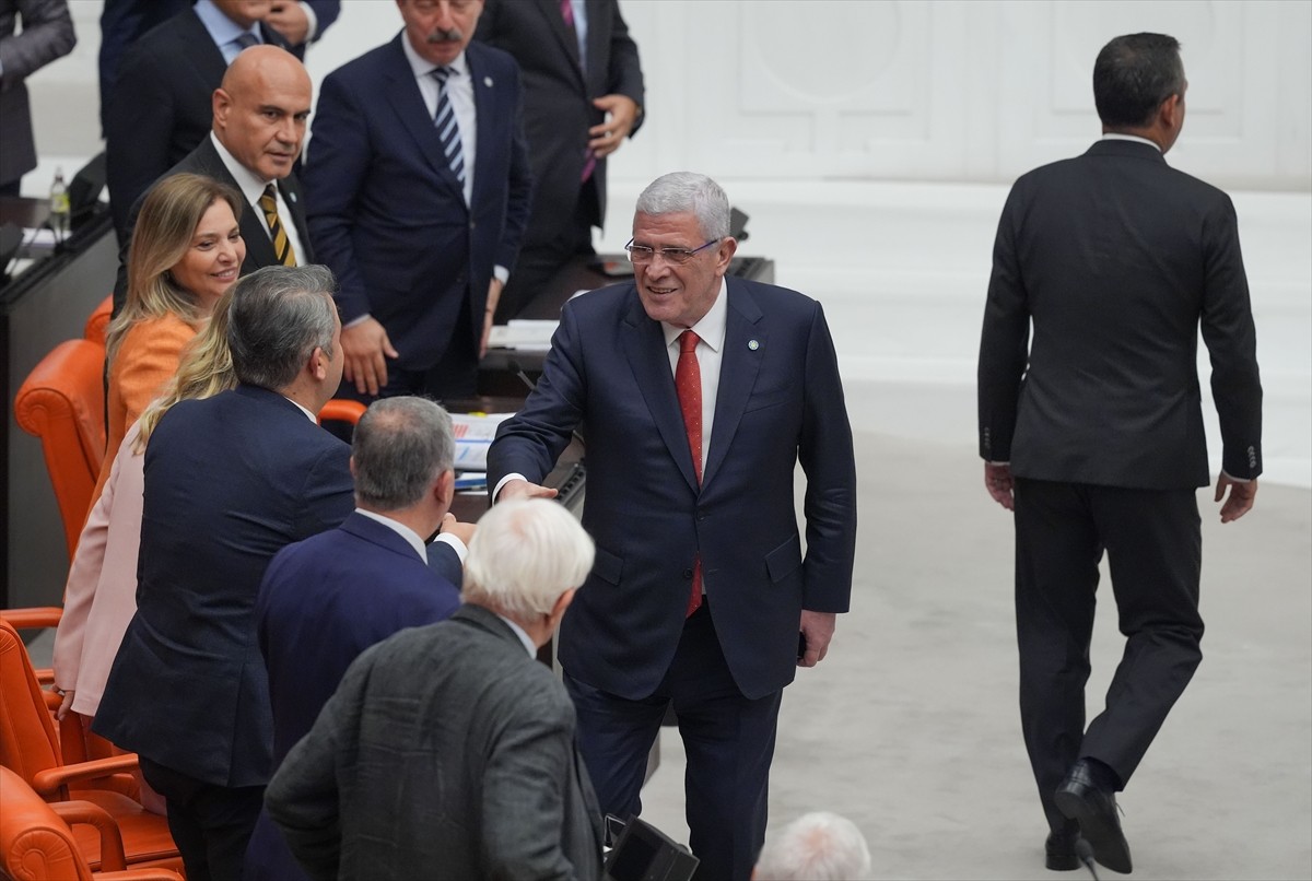 TBMM Genel Kurulu'nda, sahipsiz hayvanlara yönelik düzenlemeler içeren Hayvanları Koruma Kanununda...