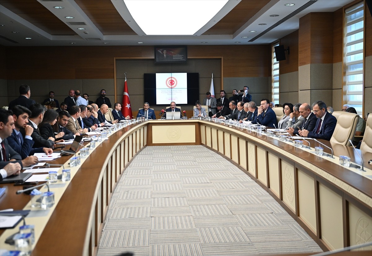 TBMM Sanayi, Ticaret, Enerji, Tabii Kaynaklar, Bilgi ve Teknoloji Komisyonunda, Tüketicinin...