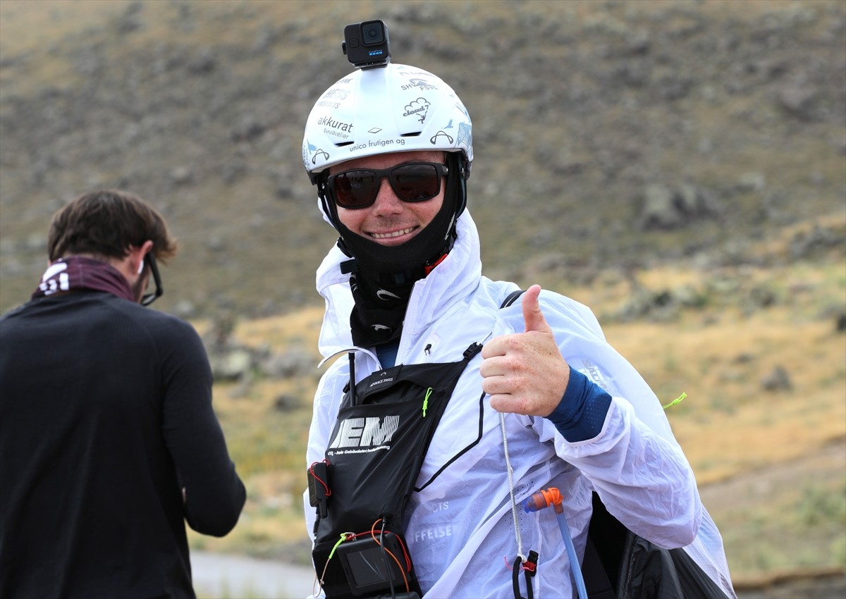 Türkiye’de ilk kez düzenlenen koşu ve yamaç paraşütü disiplinlerini içeren "Hike and Fly Anatolia"...