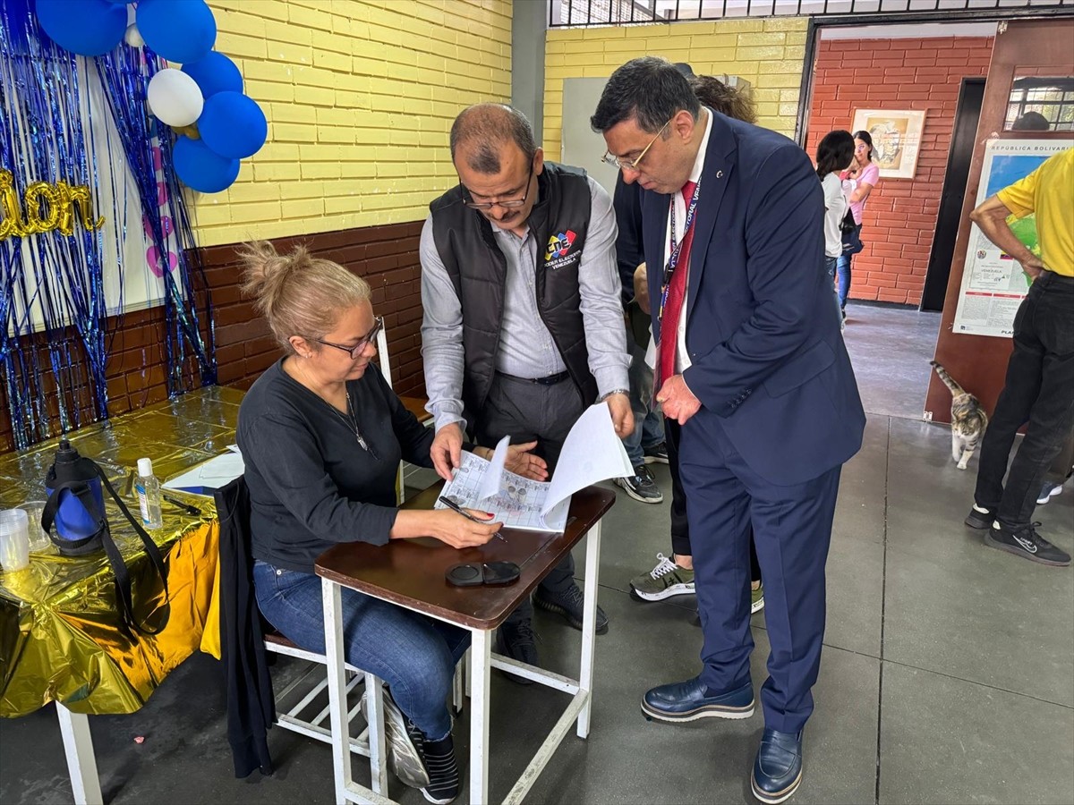 Türkiye-Venezuela Parlamentolararası Dostluk Grubu Başkanı ve AK Parti İstanbul Milletvekili...