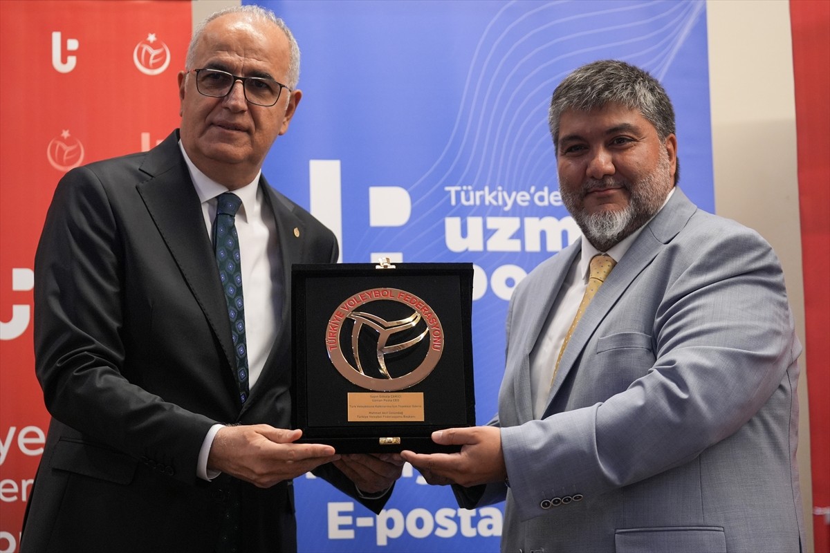 Türkiye Voleybol Federasyonu (TVF) ile Uzman Posta arasında sponsorluk anlaşması Ankara'da...