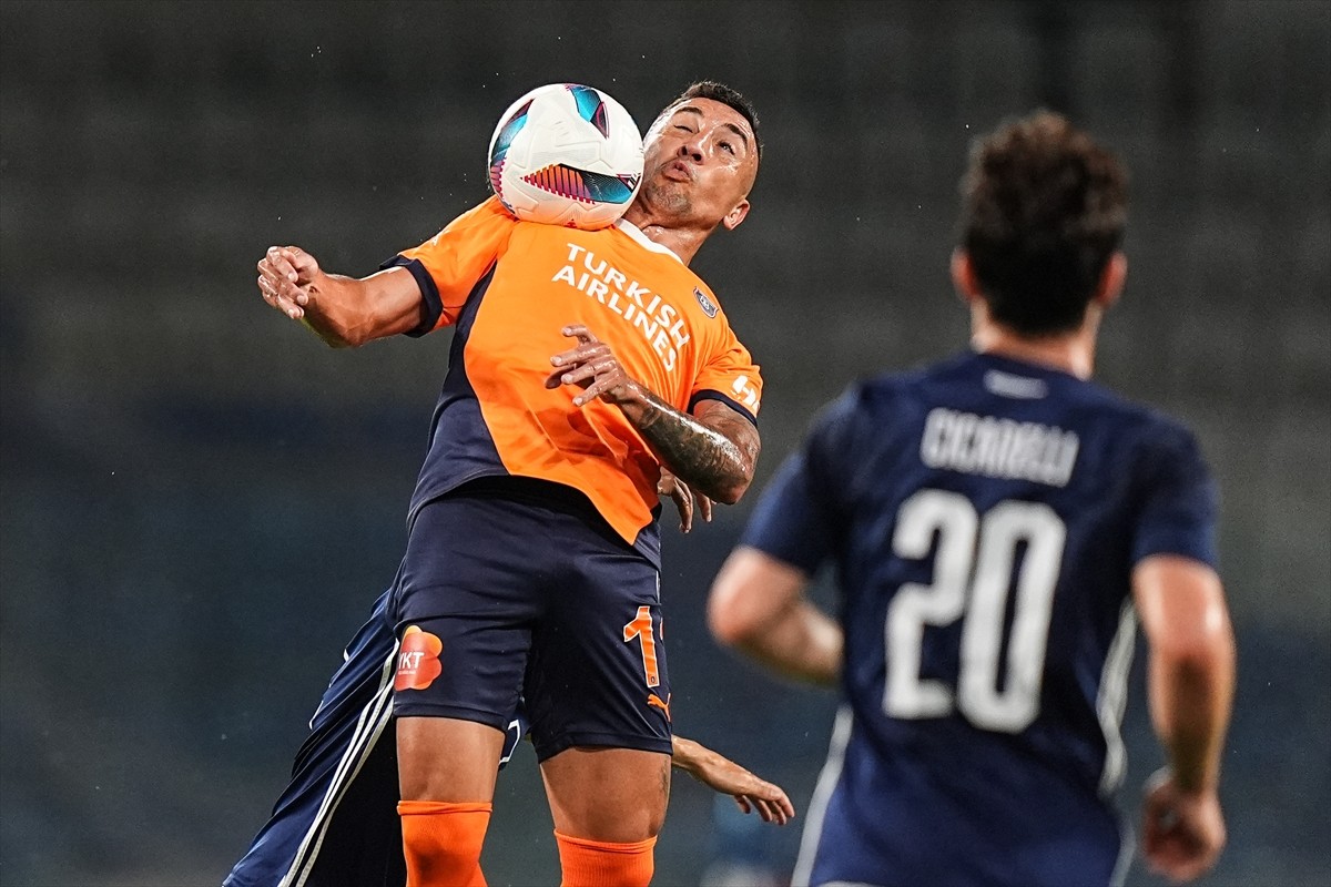 UEFA Avrupa Konferans Ligi 2. eleme turunda RAMS Başakşehir ile San Marino ekibi La Fiorita...