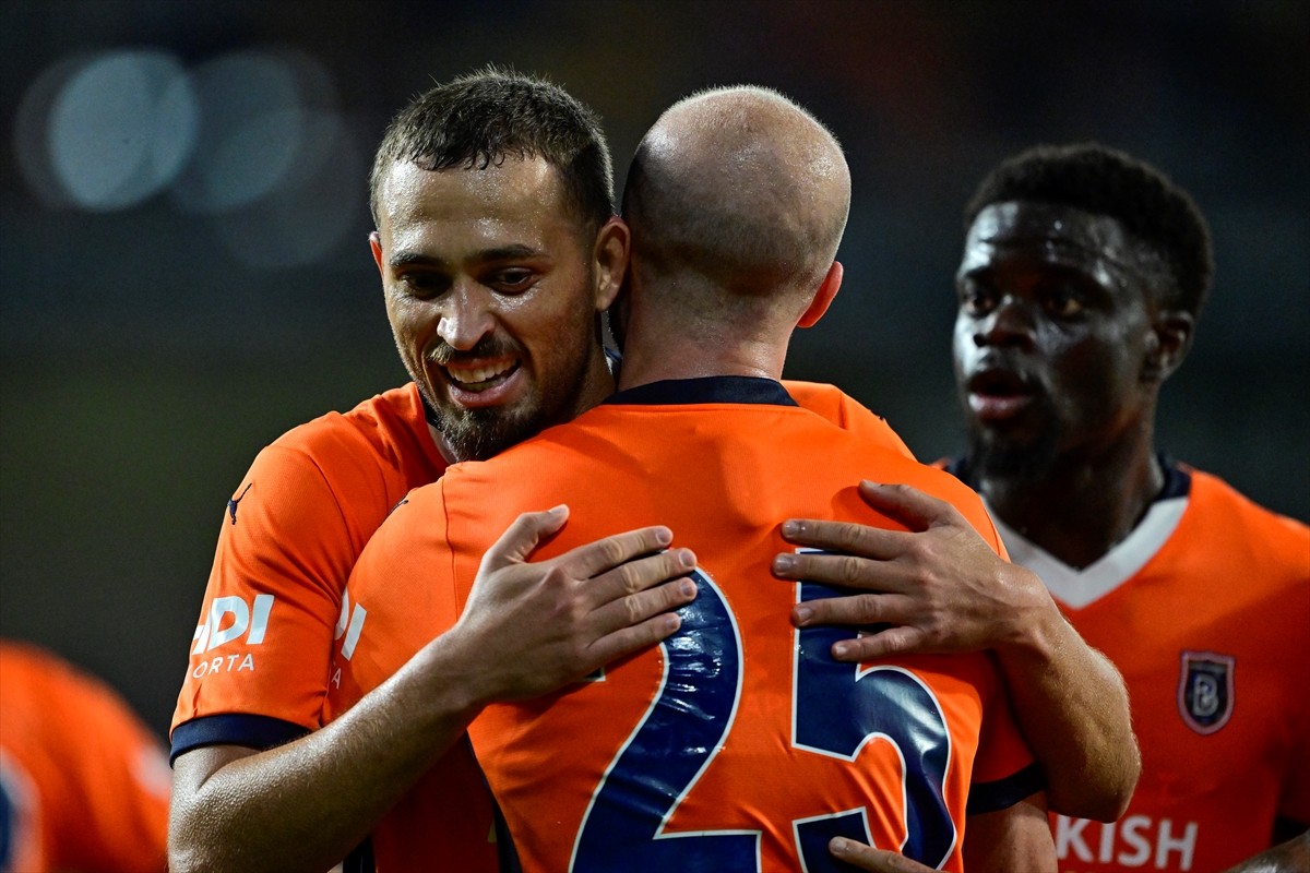 UEFA Avrupa Konferans Ligi 2. eleme turunda RAMS Başakşehir ile San Marino ekibi La Fiorita...