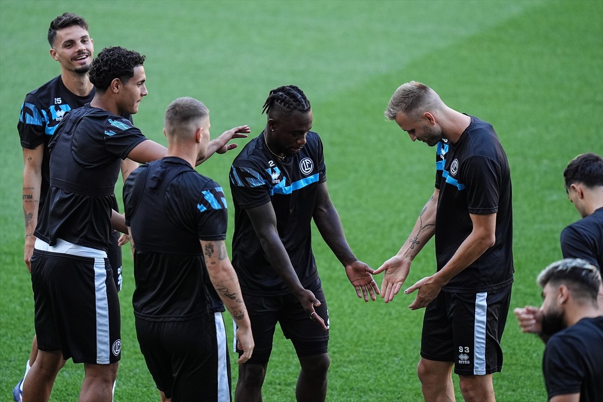 UEFA Şampiyonlar Ligi 2. eleme turu rövanş maçında yarın Fenerbahçe'ye konuk olacak Lugano...