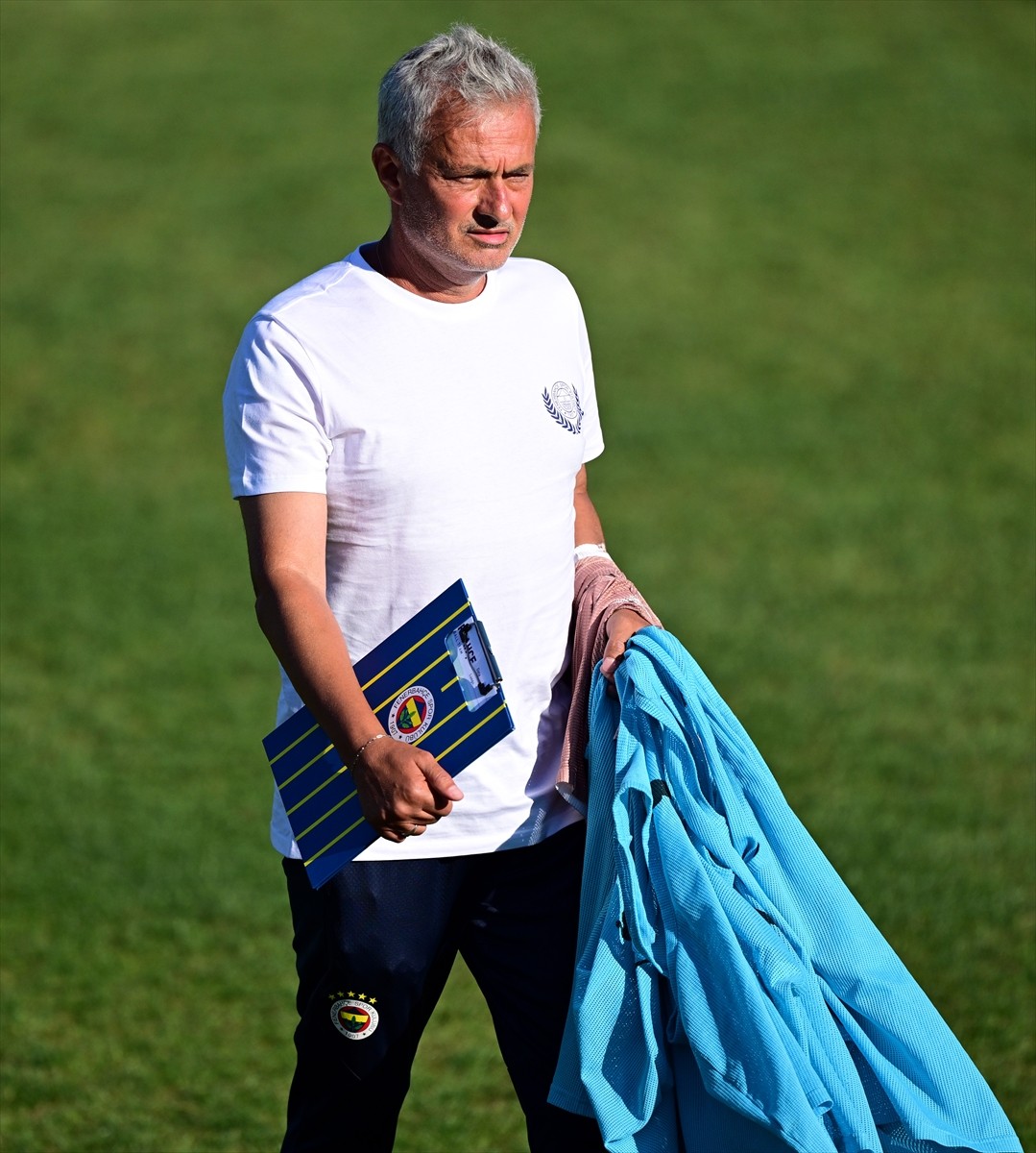 UEFA Şampiyonlar Ligi 2. eleme turu rövanşında yarın İsviçre'nin Lugano ekibini konuk edecek...