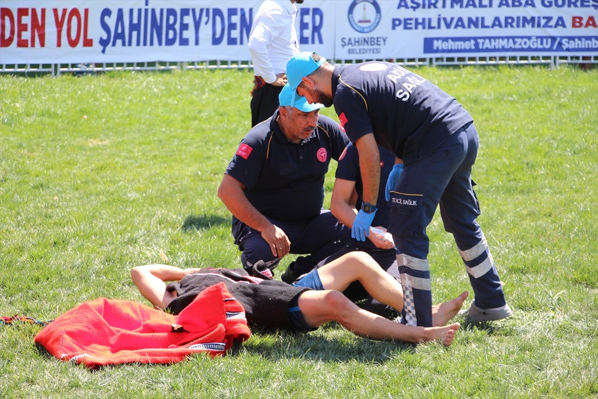 Aşırtmalı Aba Güreşi Türkiye Şampiyonası, Gaziantep'te başladı. Türkiye Geleneksel Güreşler...