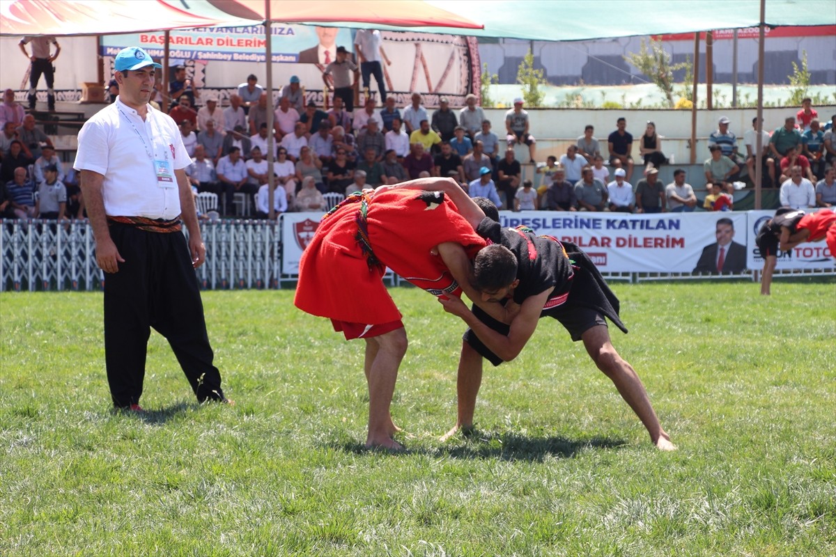Aşırtmalı Aba Güreşi Türkiye Şampiyonası, Gaziantep'te tamamlandı. Türkiye Geleneksel Güreşler...