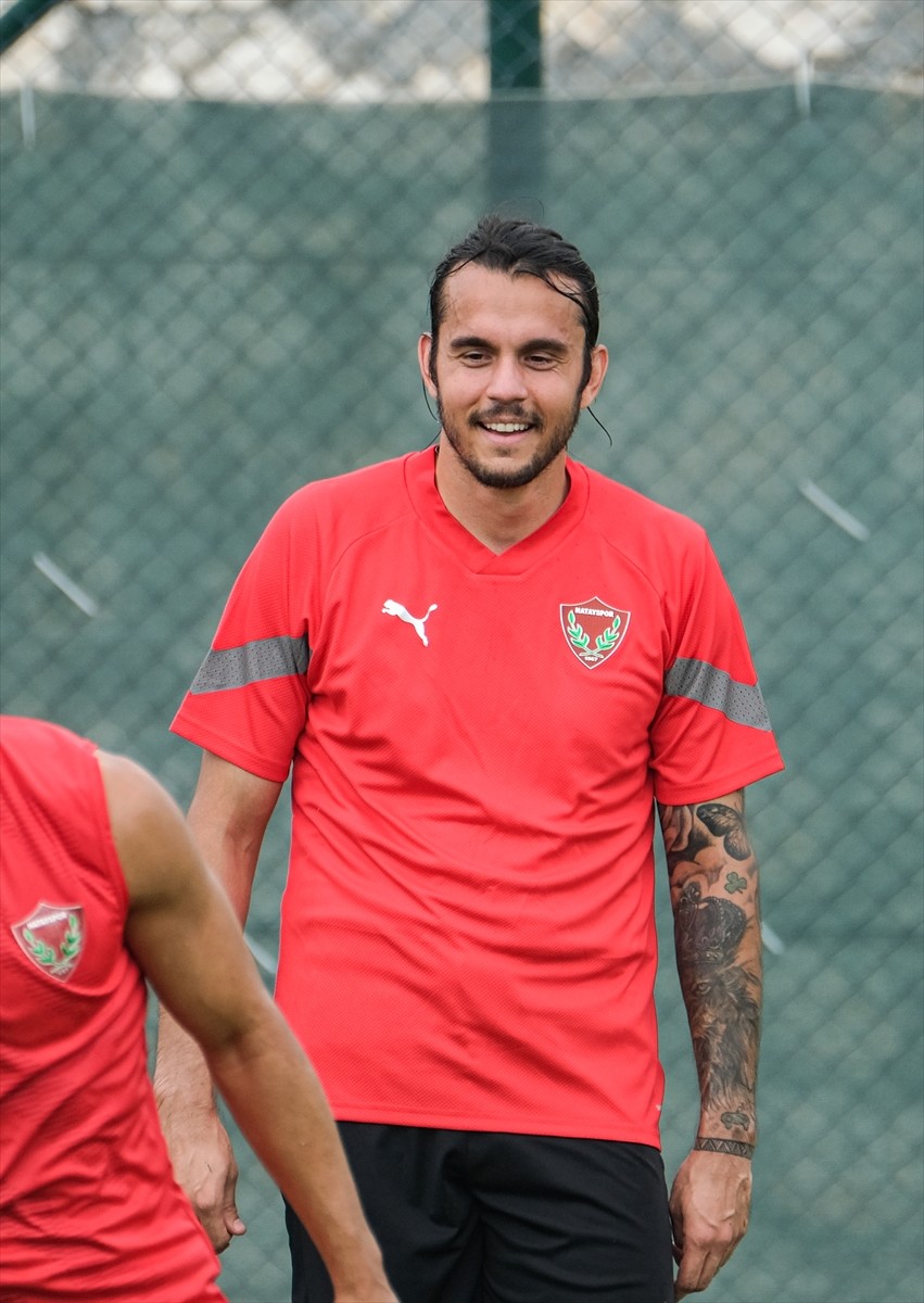 Atakaş Hatayspor, Trendyol Süper Lig'in ilk haftasında yarın deplasmanda Galatasaray ile...