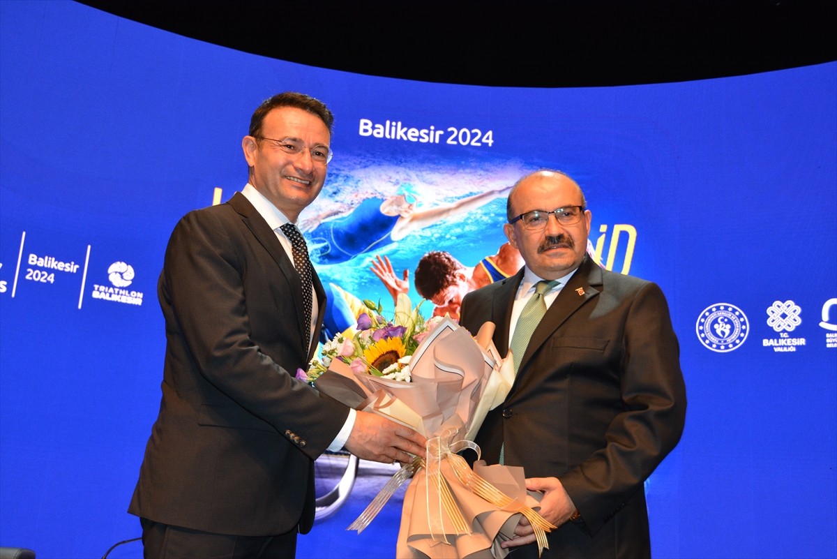 Balıkesir Büyükşehir Belediyesi ve Türkiye Triatlon Federasyonunun işbirliğiyle organize edilen...