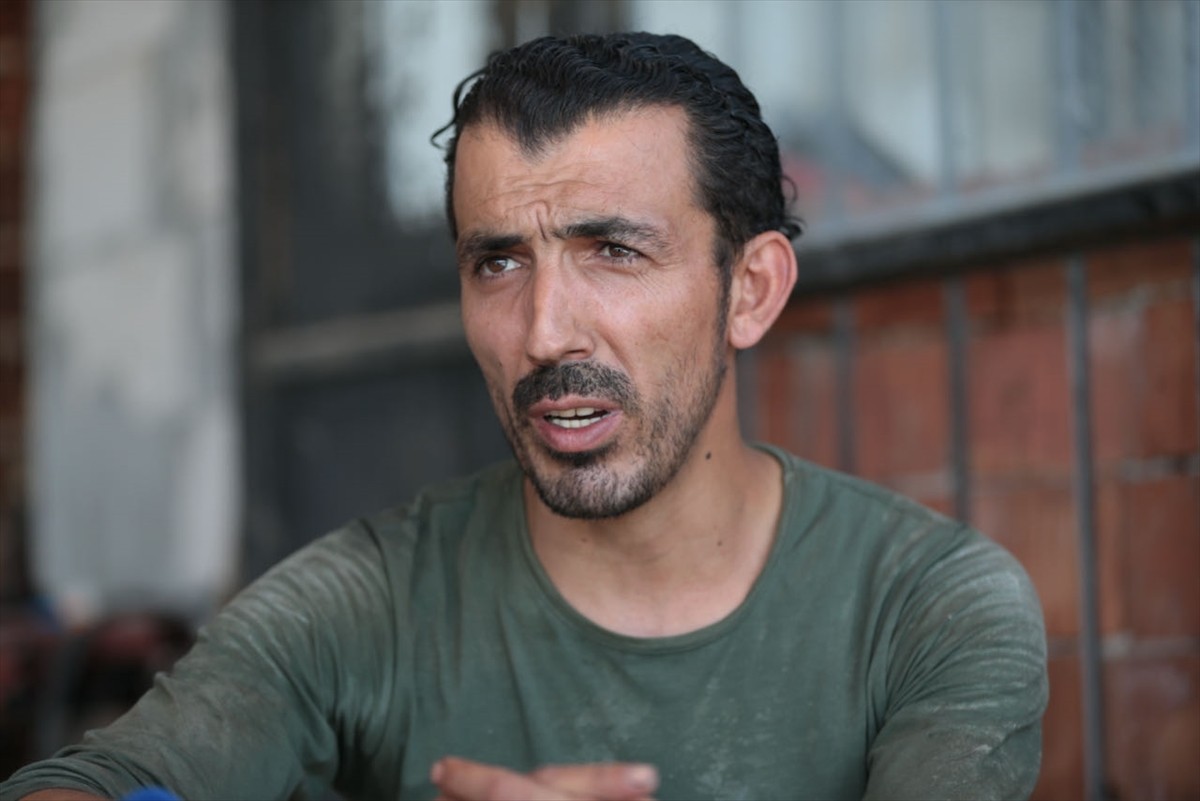 Bolu'nun Mengen ilçesinde, 55 yıllık demirci ustası babasının dükkanını ve mesleğini ayakta tutmak...